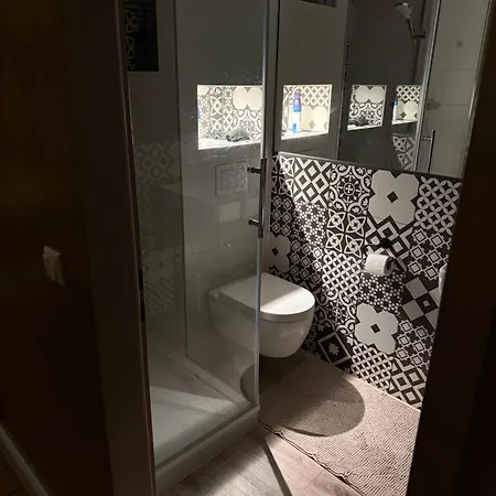 Loft In Toplage Lejlighed *